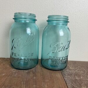 Pair (2) Antique Vintage 1900-1933 Blue Ball Mason‎ Quart Jars Farmhouse Decor
